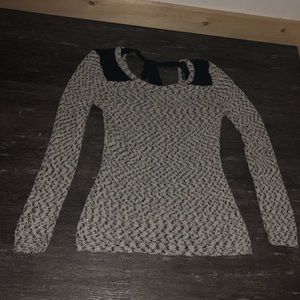 Maurice’s Sweater with scoop neck back